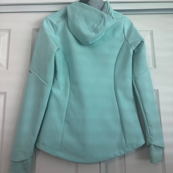 Mondetta Aqua windbreaker in Small - Picture 4 of 6